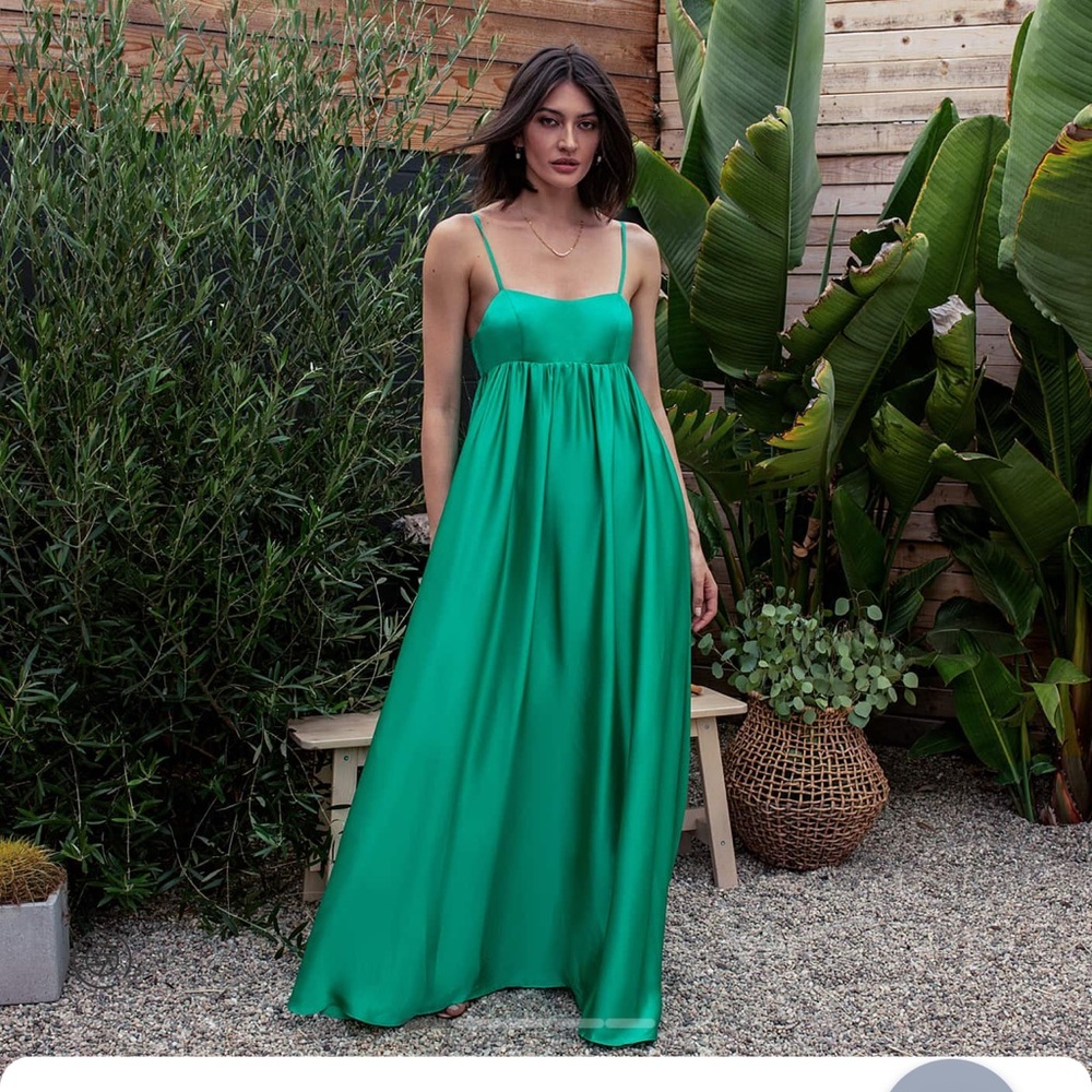 Fame and Partners Green Maxi Dress